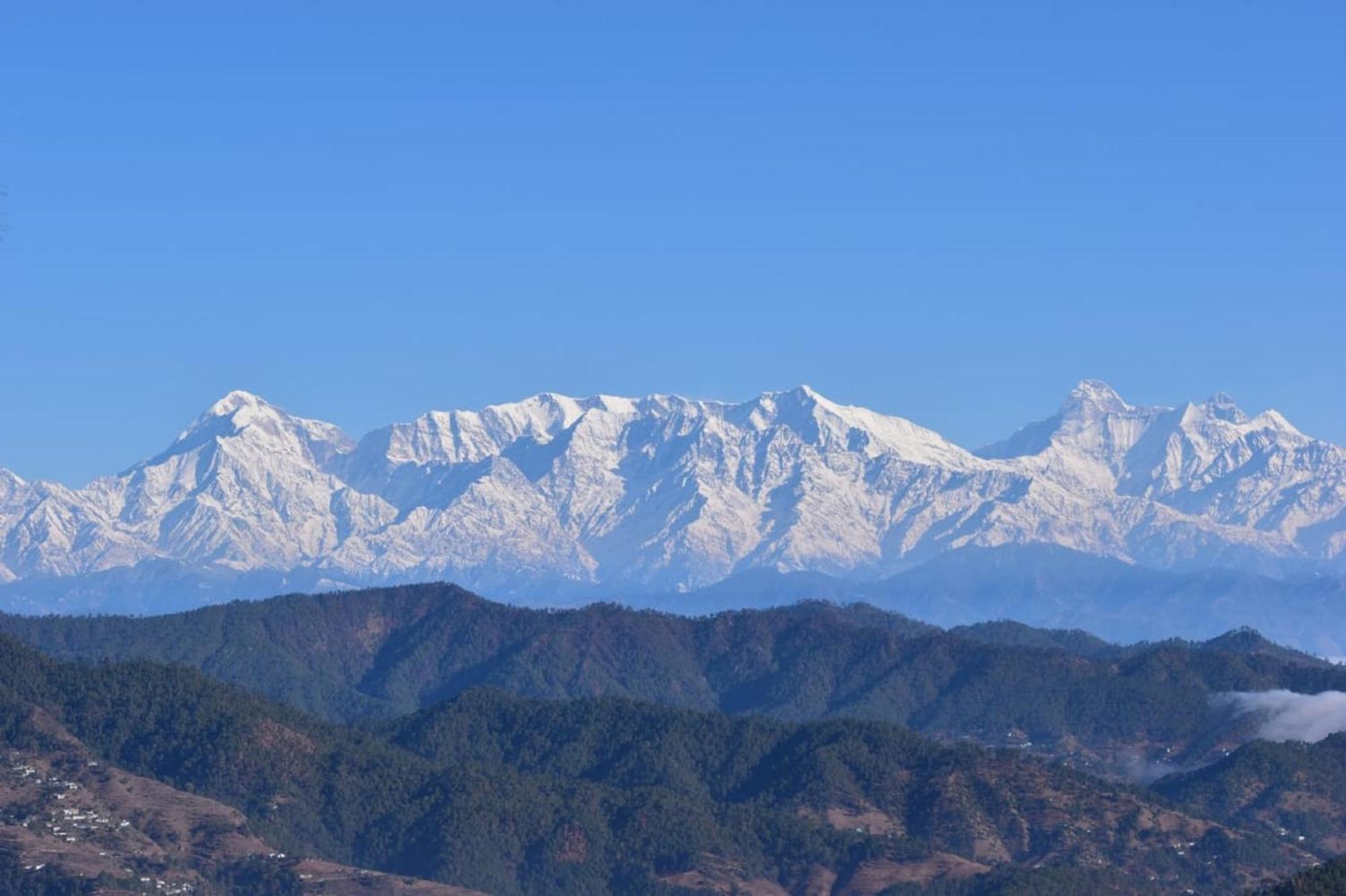 Kasar Himalaya Holiday Resort, Binsar Rd Almora Exterior photo