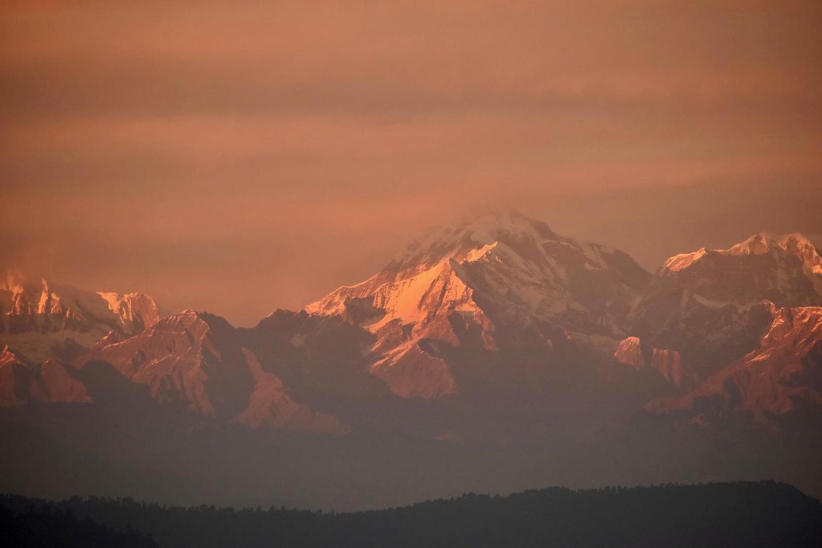 Kasar Himalaya Holiday Resort, Binsar Rd Almora Exterior photo